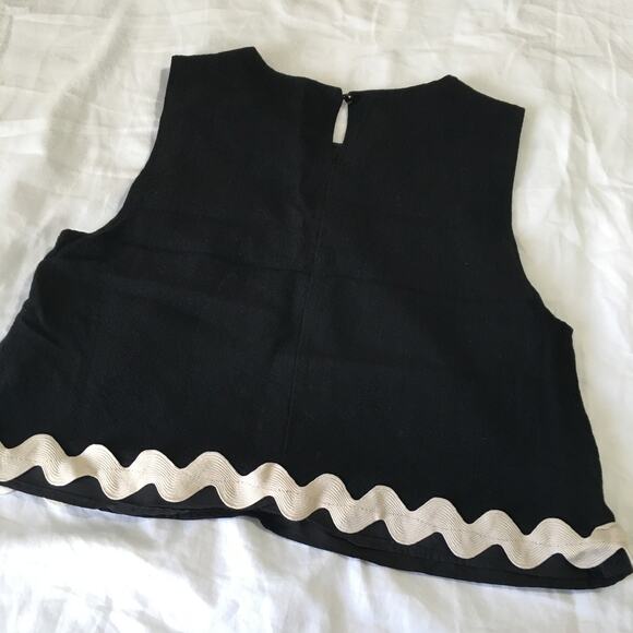 ANNIEWEAR size small black with a cream Bric-a-brac detailed accent sleeveless - Picture 5 of 11